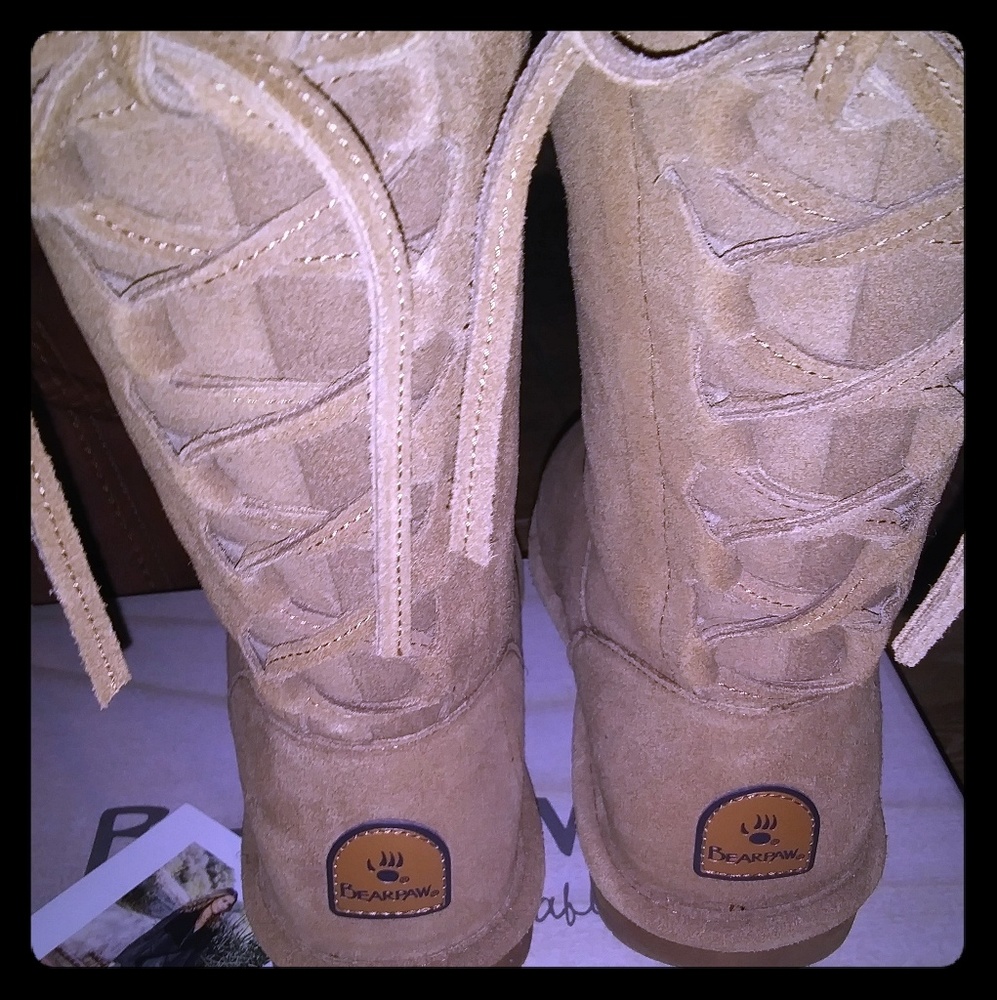 Bear paw boots Phyllis
